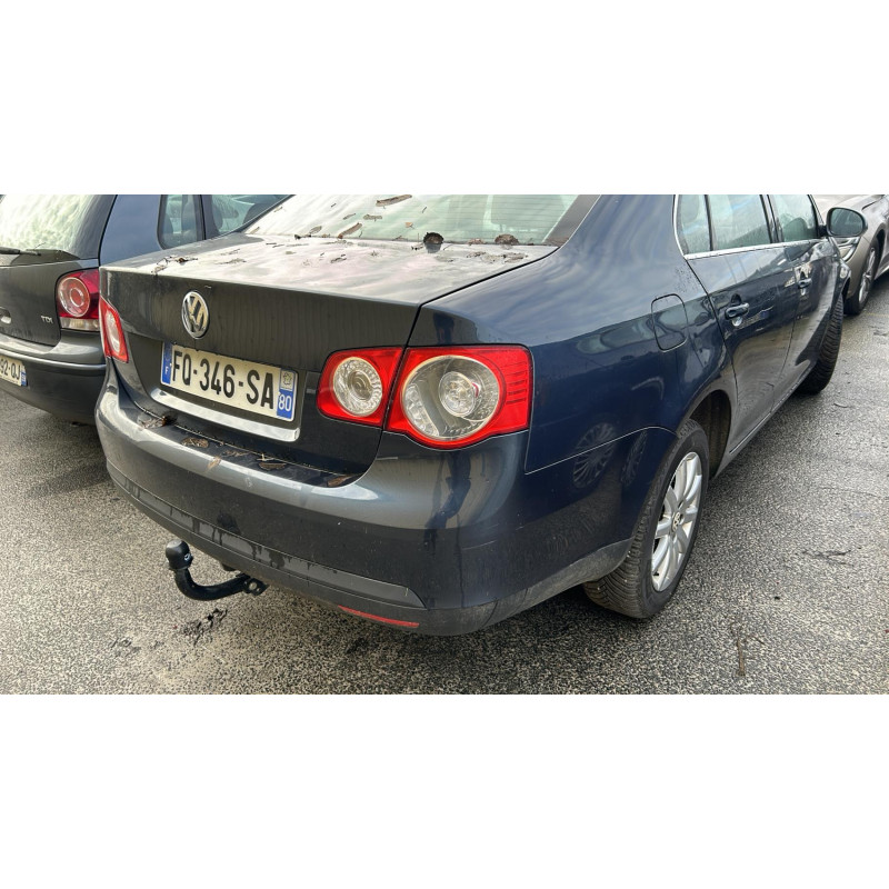Feu arriere secondaire gauche (feux) VOLKSWAGEN JETTA 3 Photo n°4