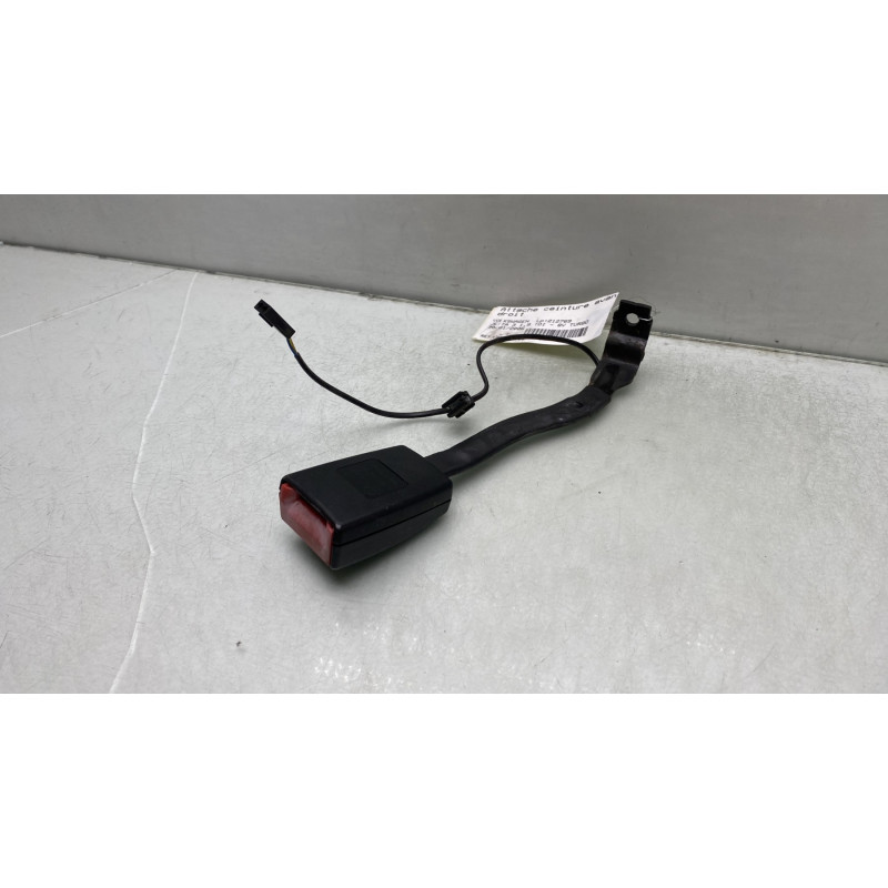 Attache ceinture avant droit VOLKSWAGEN JETTA 3 Photo n°3