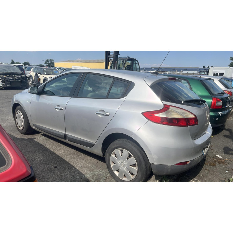 Boitier UCH RENAULT MEGANE 3 Photo n°5