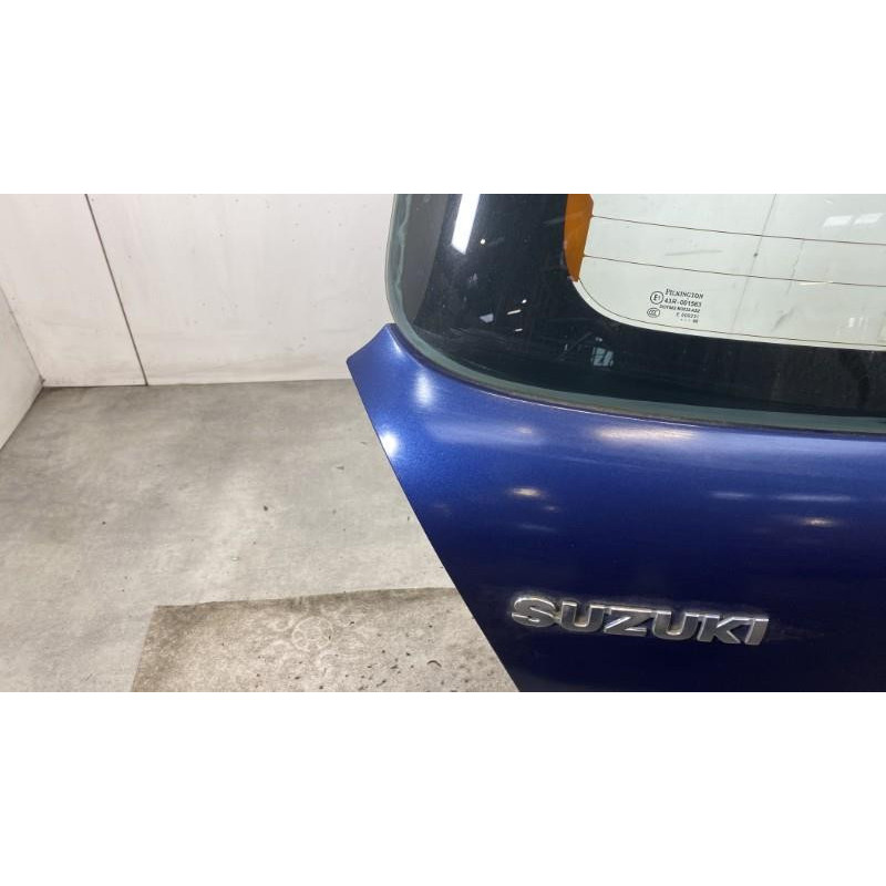 Malle/Hayon arriere SUZUKI SWIFT 3 Photo n°7