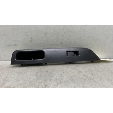 Interrupteur de leve vitre avant droit SUZUKI SWIFT 3 Photo n°1