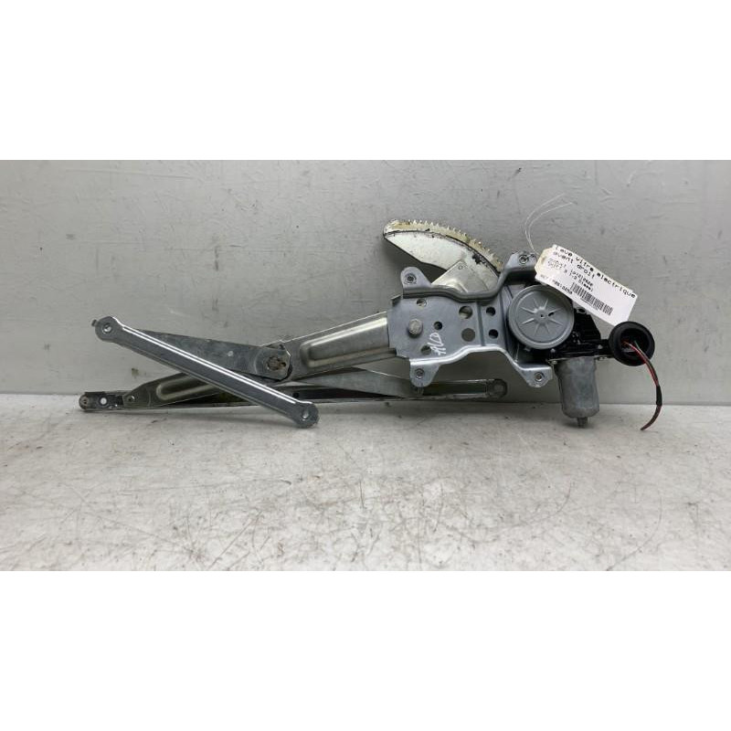 Leve vitre electrique avant droit SUZUKI SWIFT 3 Photo n°5