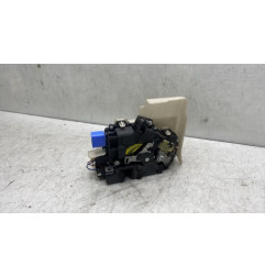 Serrure avant droit VOLKSWAGEN POLO 4