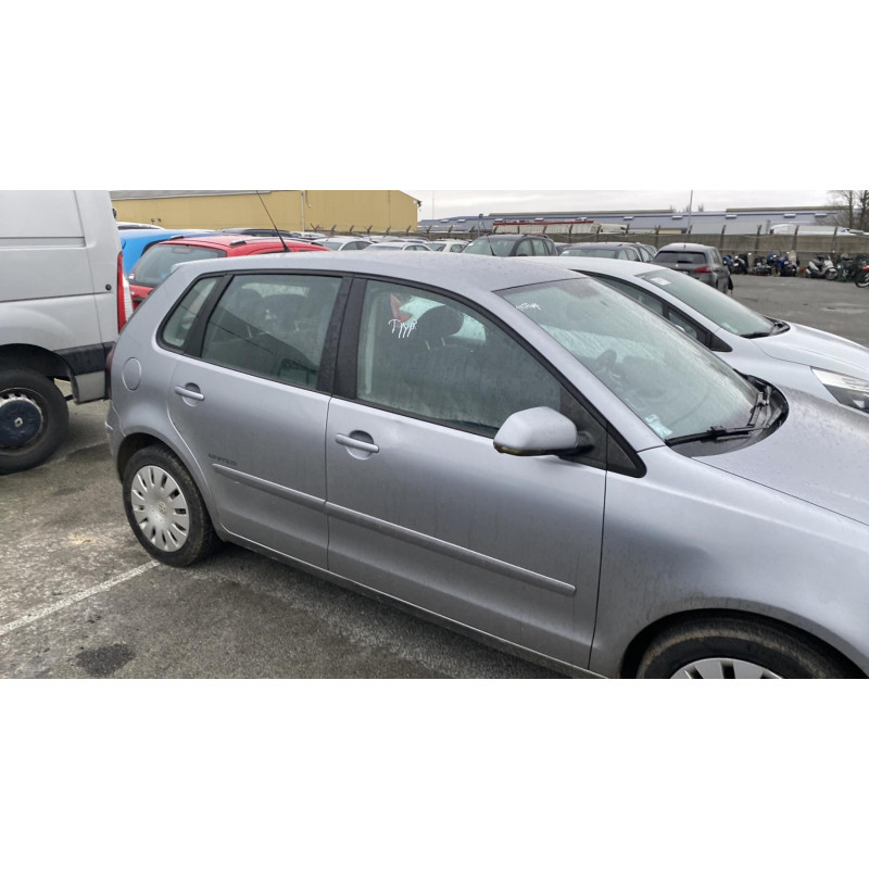 Serrure avant droit VOLKSWAGEN POLO 4 Photo n°8