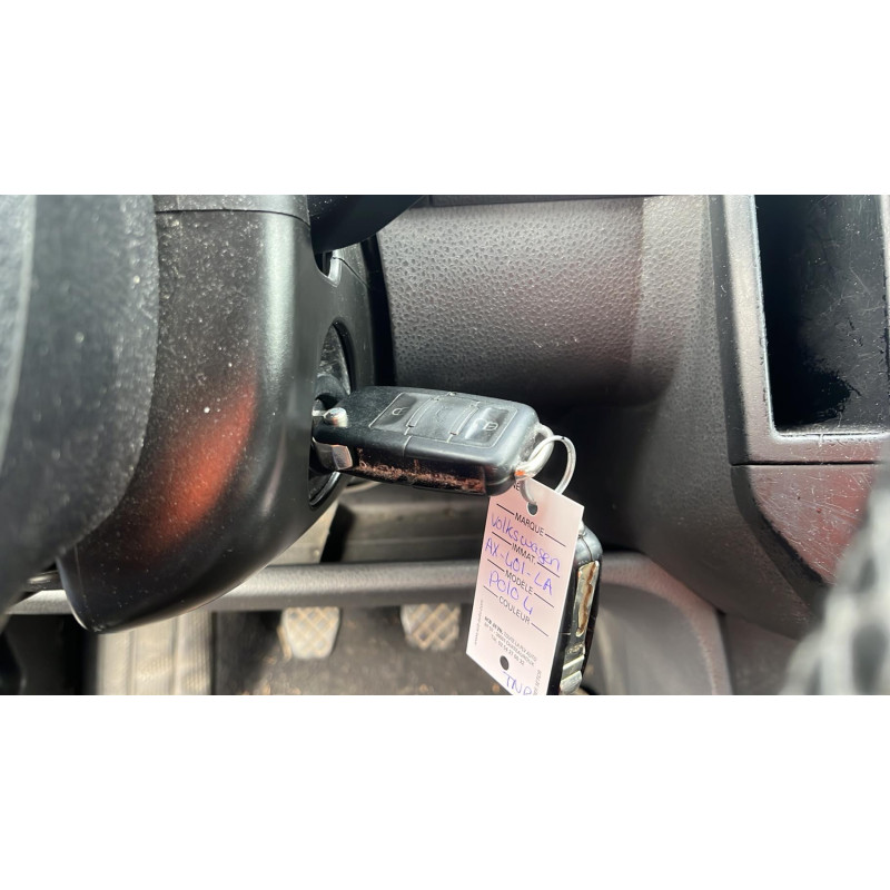 Serrure avant droit VOLKSWAGEN POLO 4 Photo n°9
