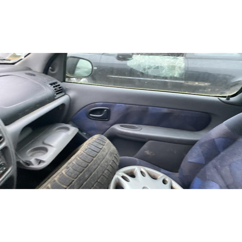 Serrure avant droit RENAULT CLIO 2 Photo n°15