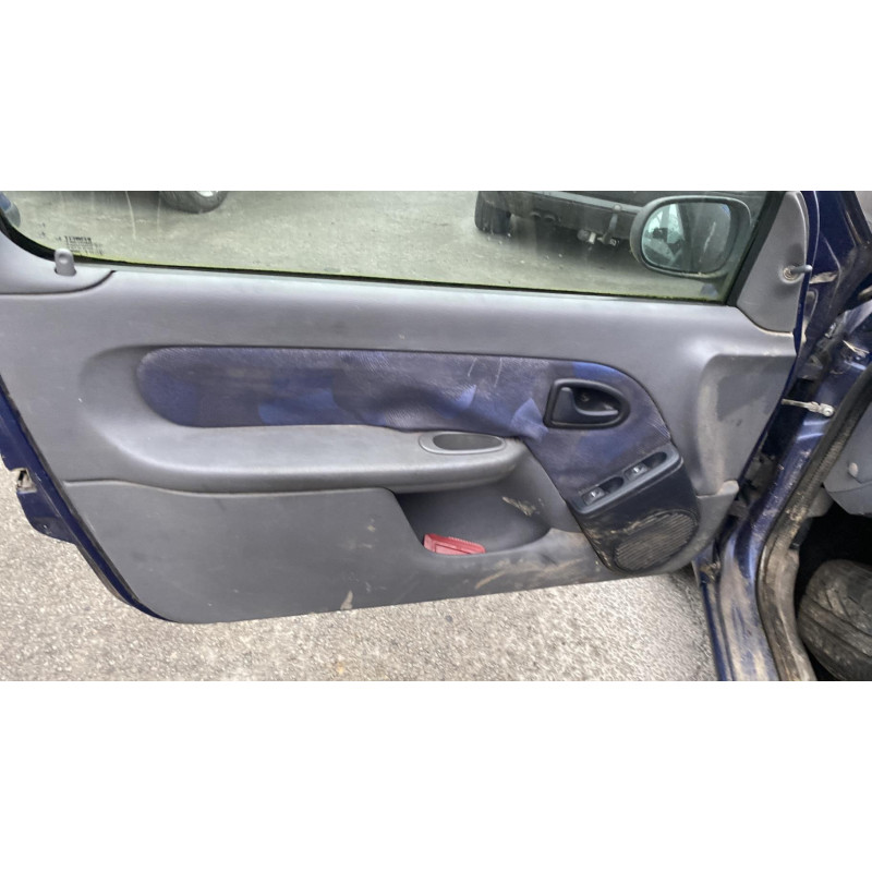 Serrure avant droit RENAULT CLIO 2 Photo n°18