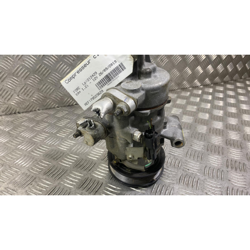 Compresseur clim FORD KA+ Photo n°2