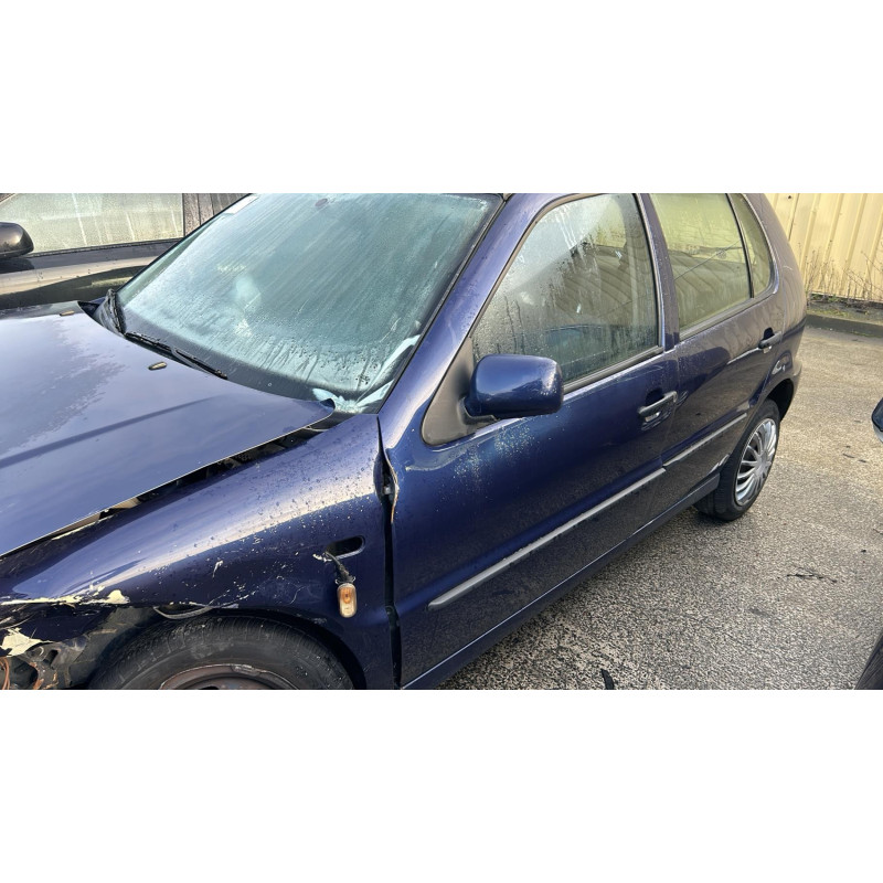 Pare choc arriere VOLKSWAGEN POLO 3 Photo n°9