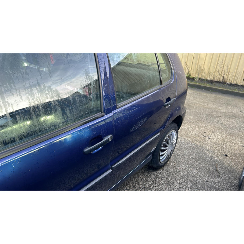 Pare choc arriere VOLKSWAGEN POLO 3 Photo n°10