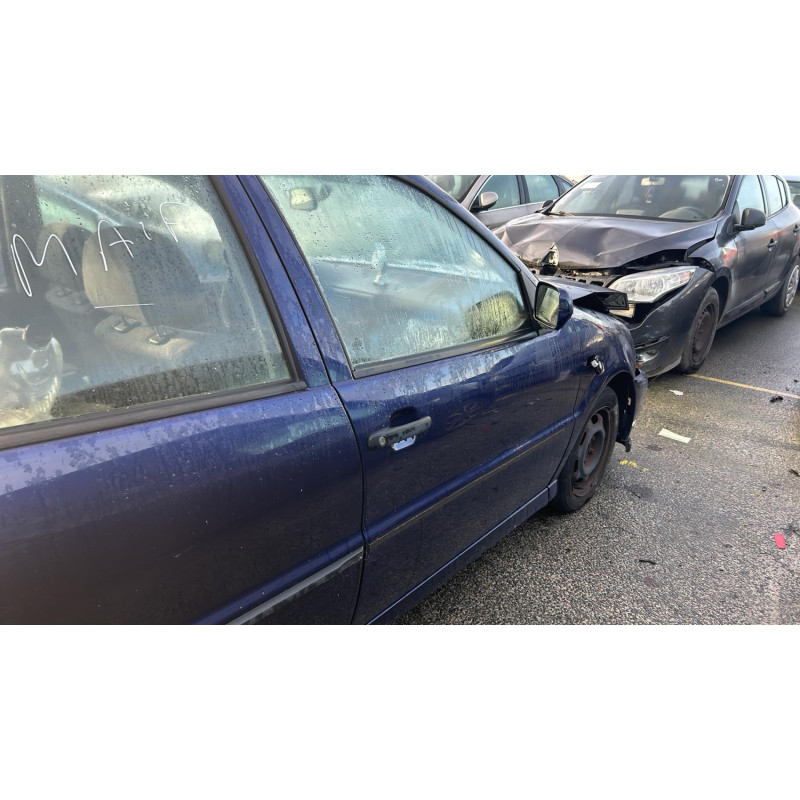 Pare choc arriere VOLKSWAGEN POLO 3 Photo n°14