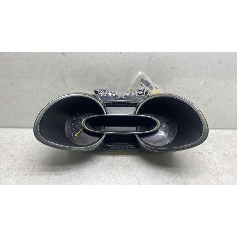 Compteur RENAULT CLIO 4 Photo n°1