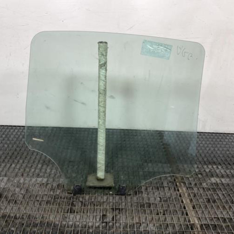 Vitre arriere gauche CITROEN C3 2 Photo n°5