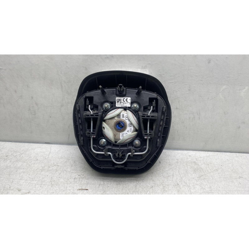 Air bag conducteur RENAULT CLIO 4 Photo n°2