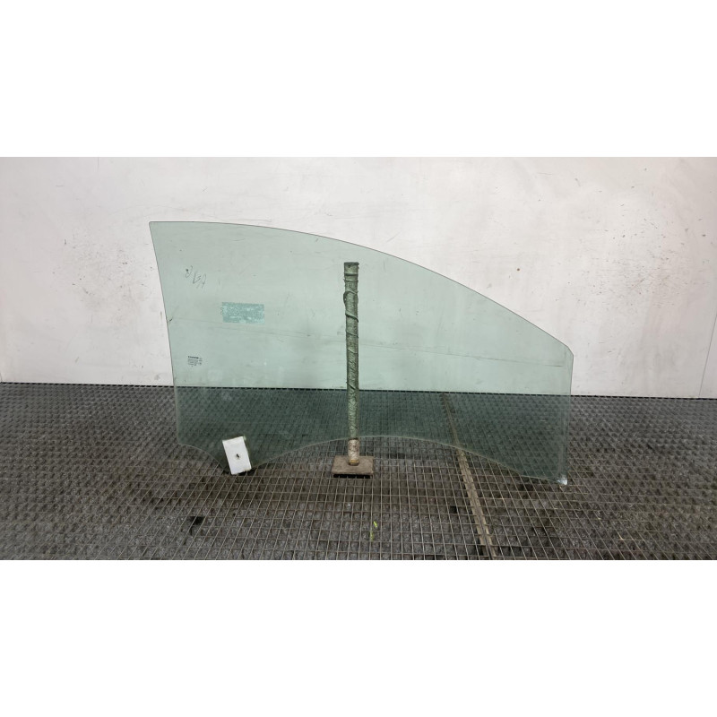 Vitre avant gauche RENAULT LAGUNA 3 Photo n°4