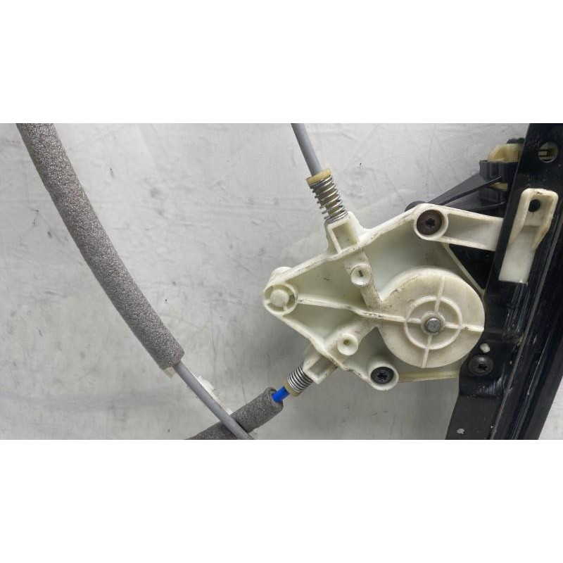 Leve vitre electrique avant gauche FORD B-MAX Photo n°7
