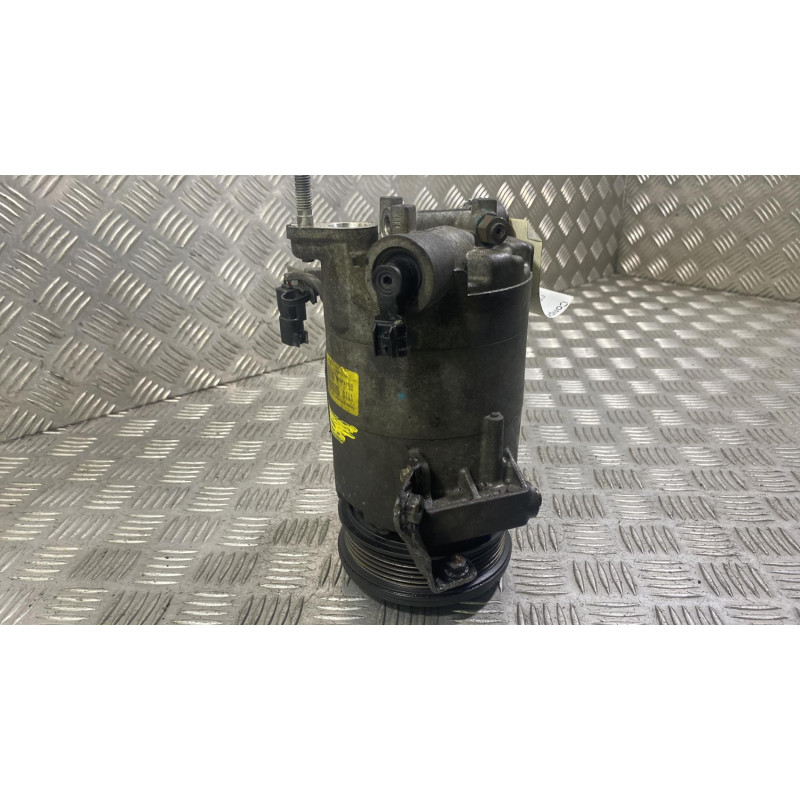 Compresseur clim FORD B-MAX Photo n°2