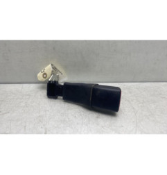 Attache ceinture arriere droit TOYOTA AURIS 1