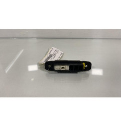 Bouton de coffre TOYOTA AURIS 1