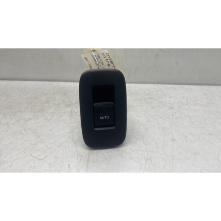 Interrupteur de leve vitre arriere gauche TOYOTA AURIS 1