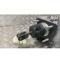 Bloc ABS (freins anti-blocage) TOYOTA AURIS 1
