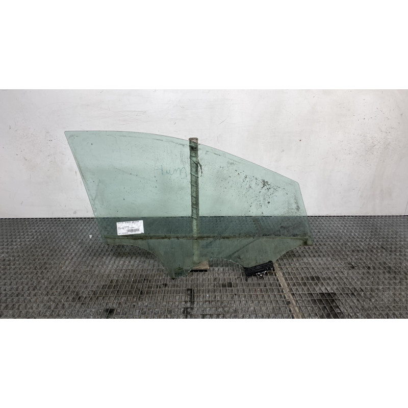 Vitre avant gauche KIA SPORTAGE 4 Photo n°3