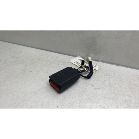 Attache ceinture arriere centrale KIA SPORTAGE 4 Photo n°1
