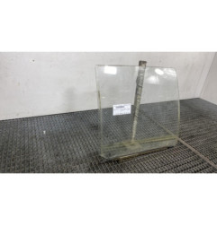 Vitre arriere droit RENAULT CLIO 1