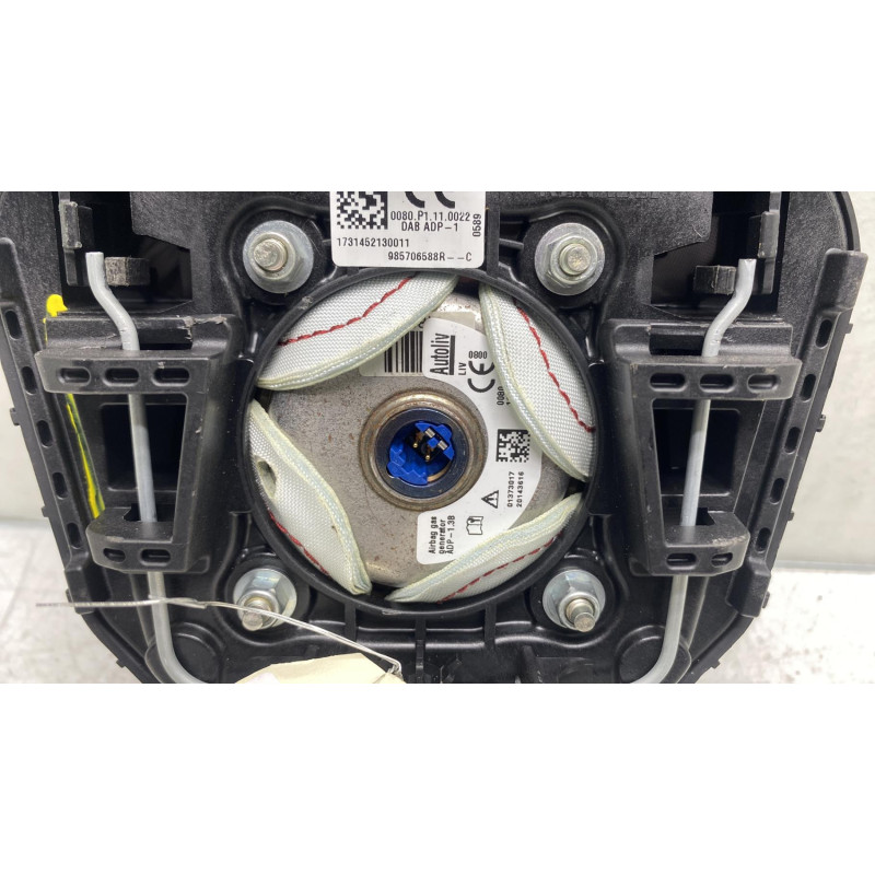 Air bag conducteur RENAULT CLIO 4 Photo n°1