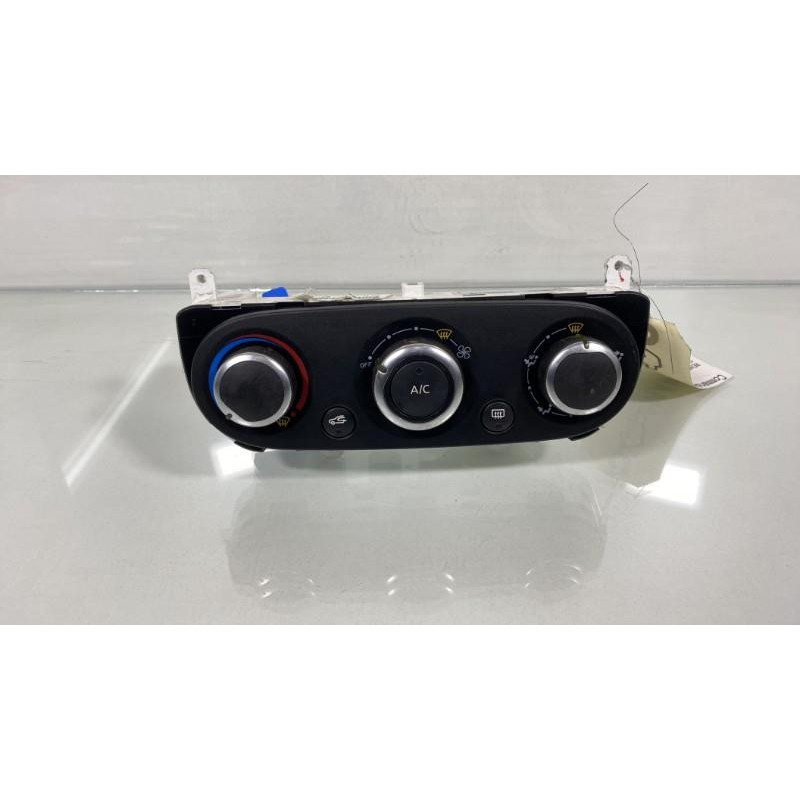 Commande chauffage RENAULT CLIO 4 Photo n°2