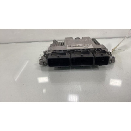 Calculateur moteur RENAULT CLIO 4 Photo n°1