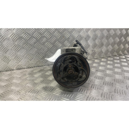 Compresseur clim RENAULT CLIO 4