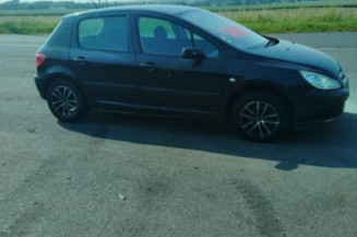 Serrure avant gauche PEUGEOT 307