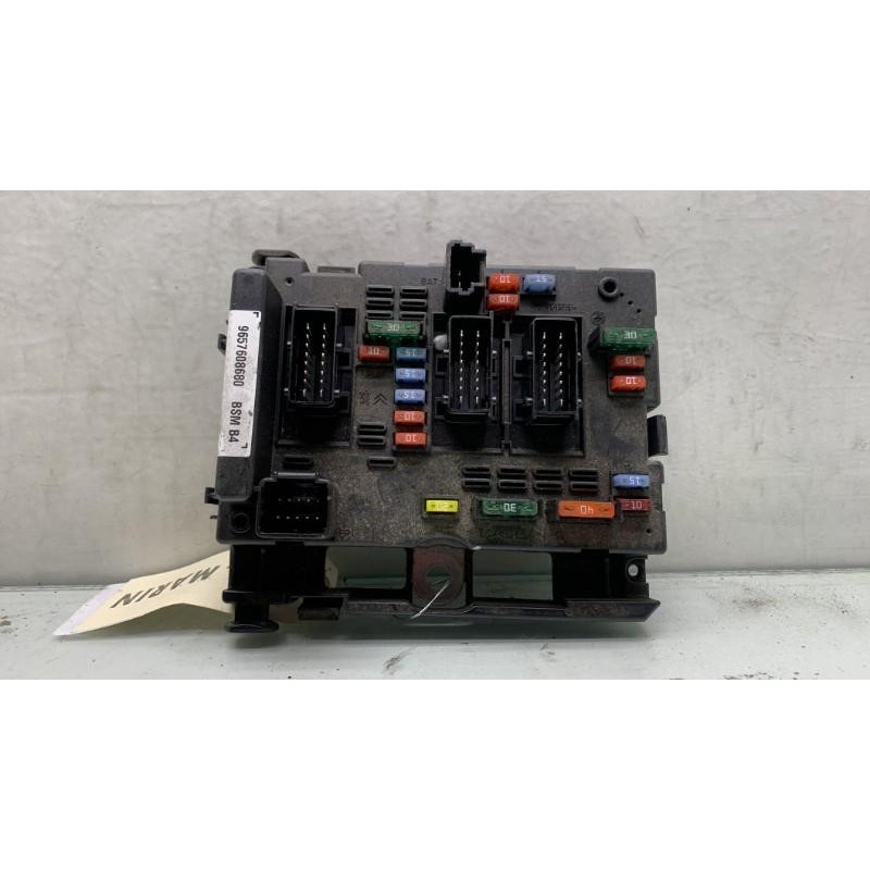 Boitier servitude moteur (BSM) PEUGEOT 206 Photo n°4