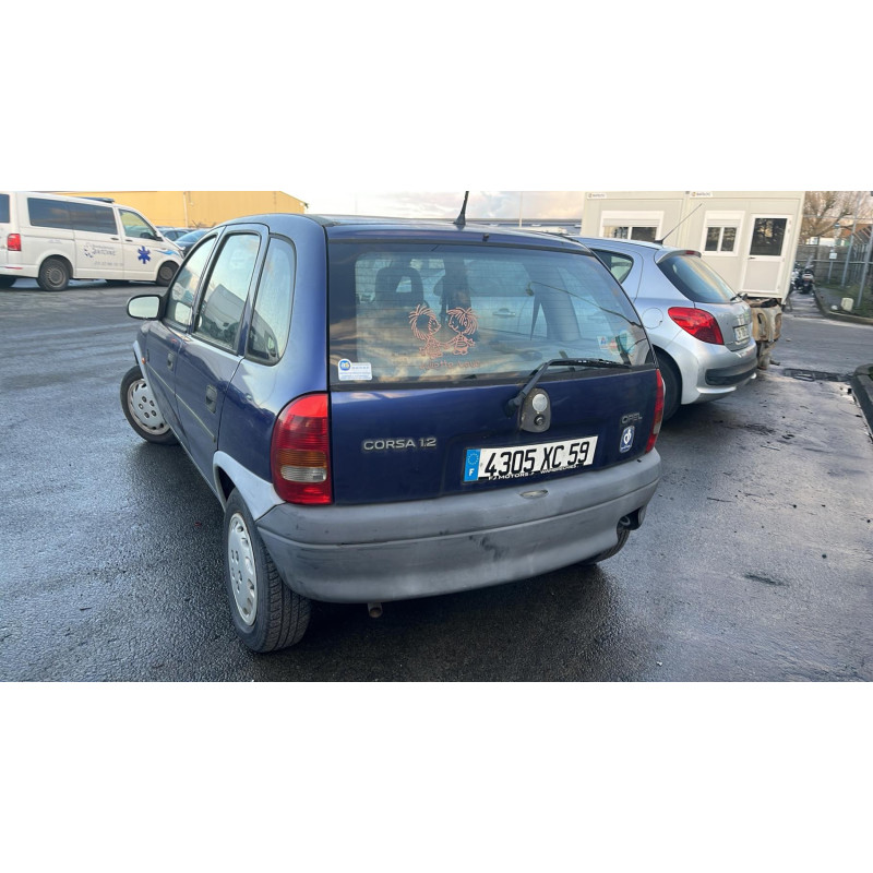 Optique avant principal gauche (feux)(phare) OPEL CORSA B Photo n°9