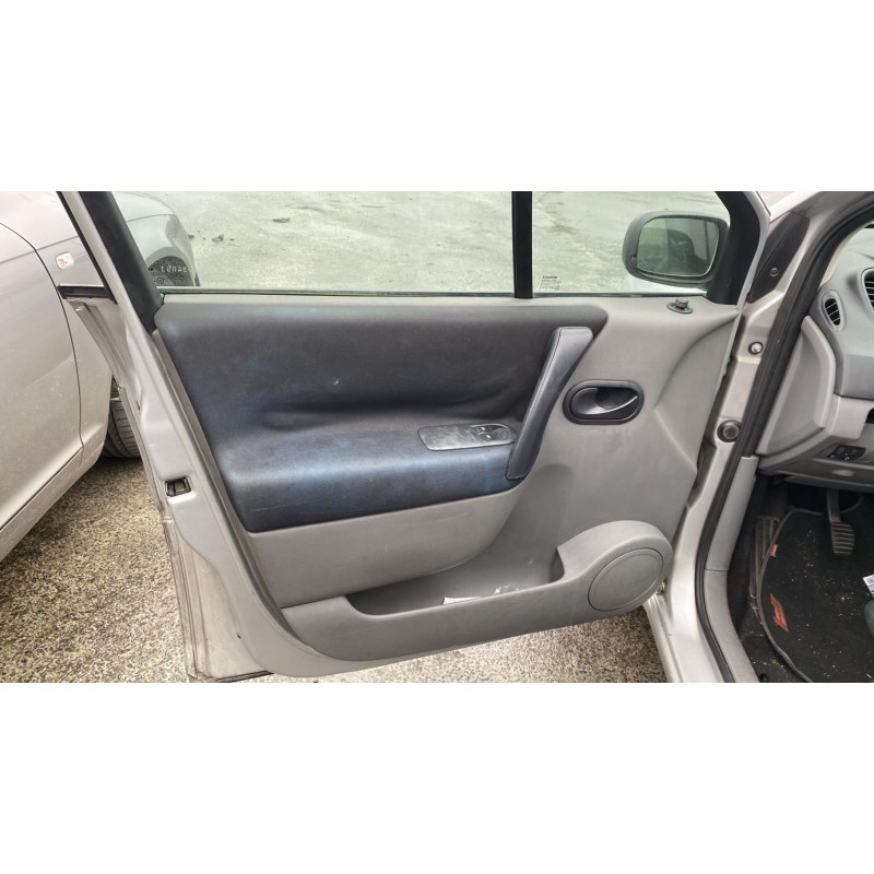 Boitier UCH RENAULT SCENIC 2 Photo n°5