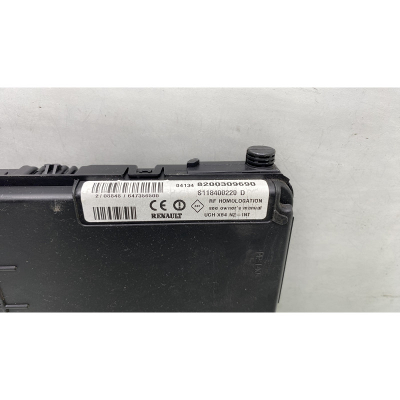 Boitier UCH RENAULT SCENIC 2 Photo n°5