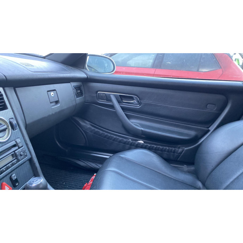 Porte avant droit MERCEDES CLASSE SLK 170 Photo n°9