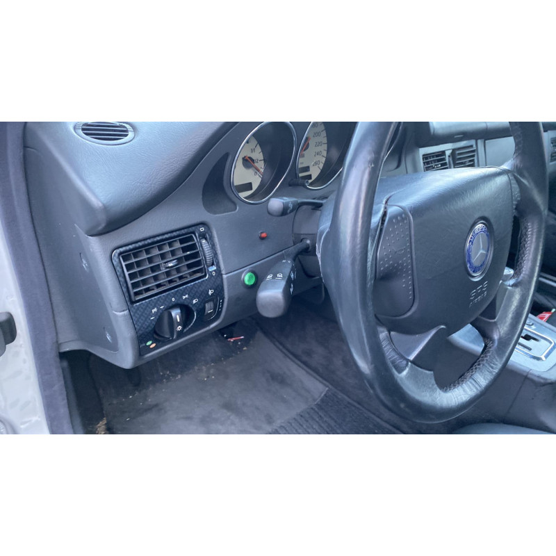 Porte avant droit MERCEDES CLASSE SLK 170 Photo n°14