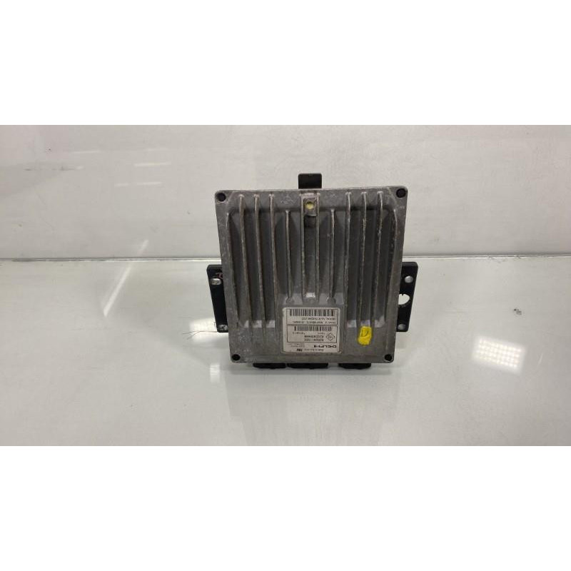 Calculateur moteur RENAULT CLIO 3 Photo n°1