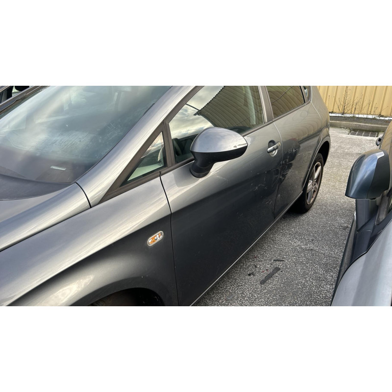 Trappe d'essence SEAT LEON 2 Photo n°13