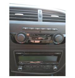 Pare boue arriere droit SEAT LEON 2