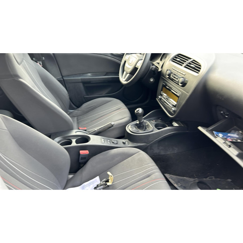 Compresseur clim SEAT LEON 2 Photo n°6