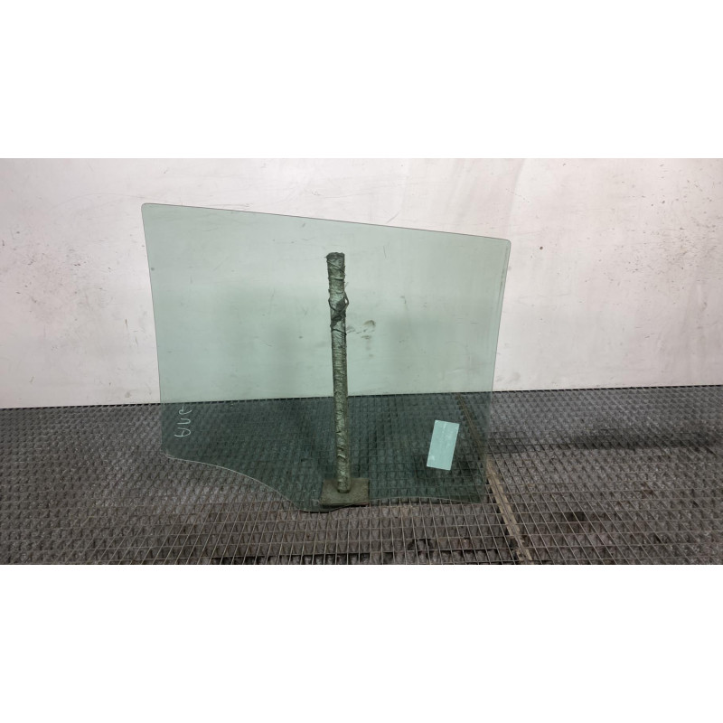 Vitre arriere droit CITROEN C4 GRAND PICASSO 1 Photo n°4