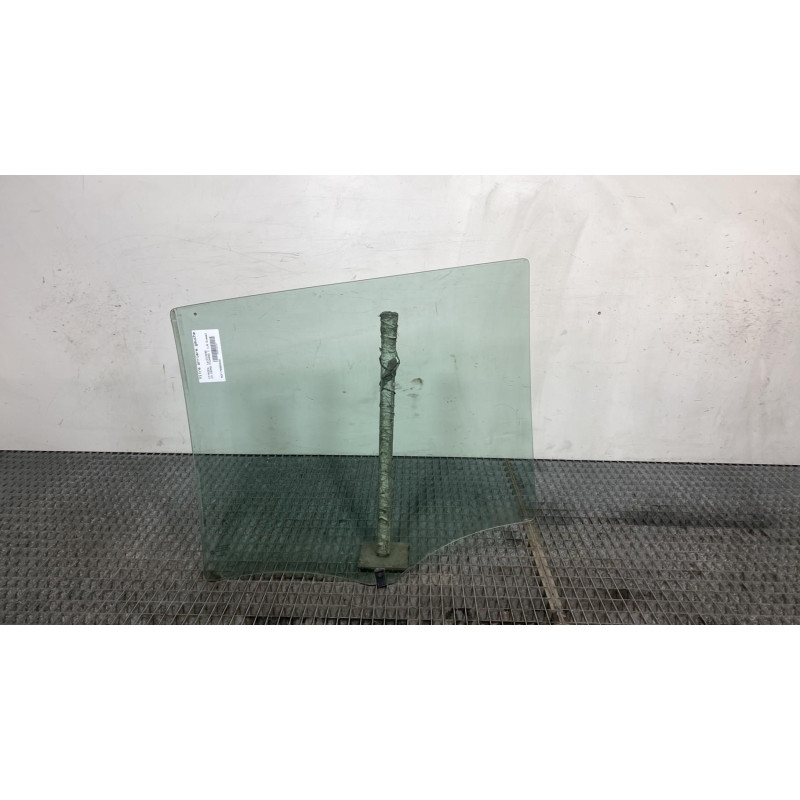 Vitre arriere gauche CITROEN C4 GRAND PICASSO 1 Photo n°2