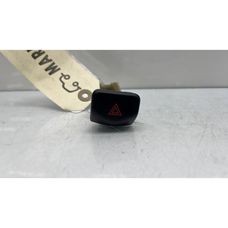 Bouton de warning NISSAN NOTE 1 Photo n°2