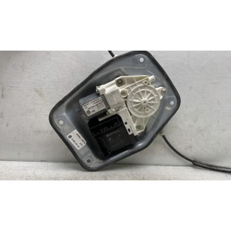 Leve vitre electrique avant droit VOLKSWAGEN JETTA 3 Photo n°1