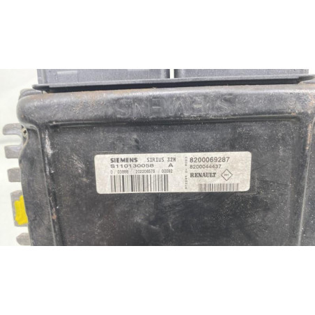 Calculateur moteur RENAULT CLIO 2