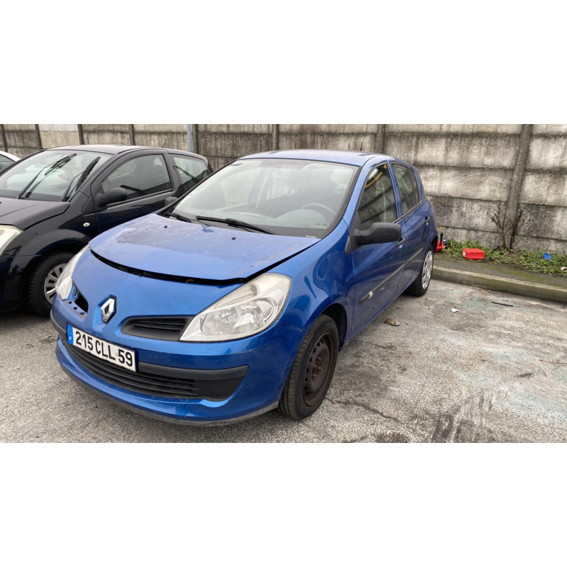 Trappe d'essence RENAULT CLIO 3 Photo n°16