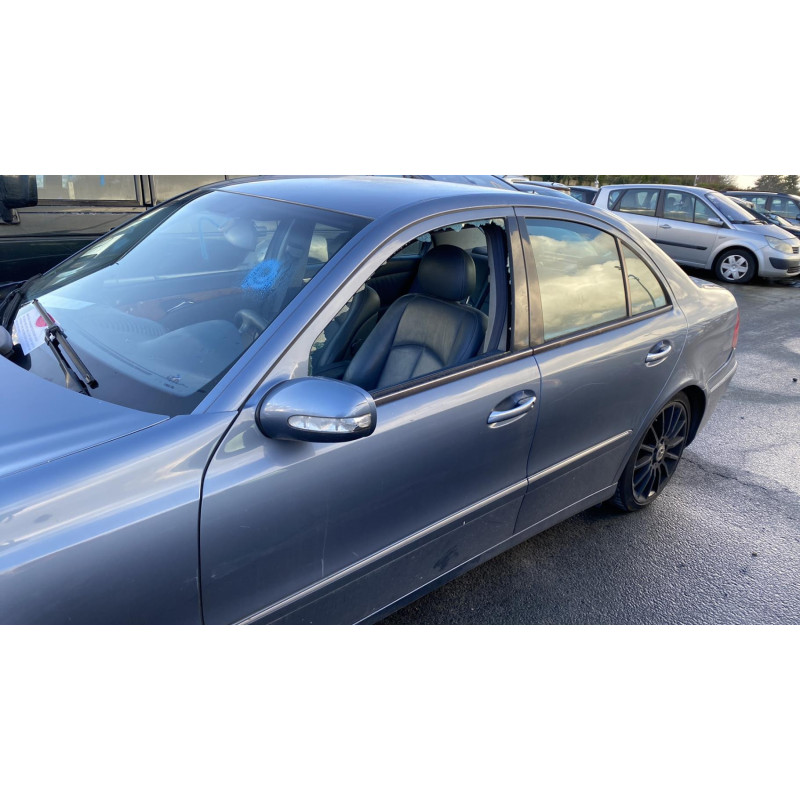 Anti brouillard gauche (feux) MERCEDES CLASSE E 211 Photo n°10